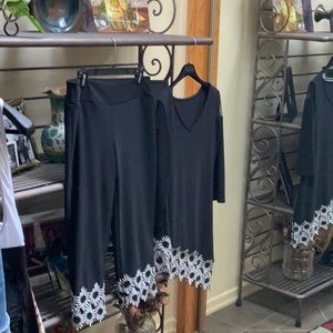 Matching top & Capris